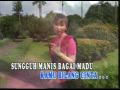 RIA RESTY FAUZY-SEPATU DARI KULIT RUSA