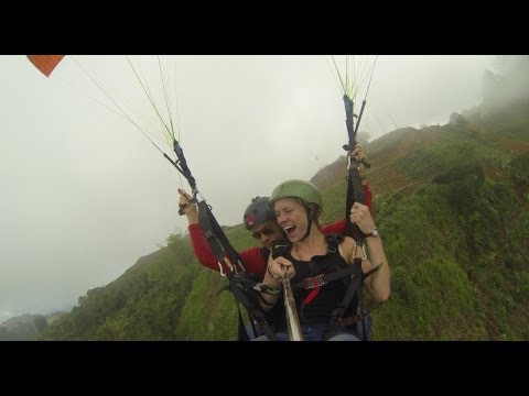 jerico antioquia colombia - Flying Paragliding with Georgina Leach in Jerico Antioquia - Colombia - Aug 17, 2013.