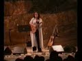 marianne retrouve les rives de la beaume o� elle passait son enfance chez sa grand-m�re. ce soir elle est l� pour un concert.