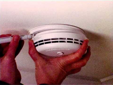how to remove ei smoke alarm cover