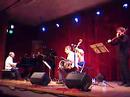 lluis vidal, piano
horacio fumero, contrabajo
pablo mainetti, bandone�n
pere bardag�, viol�n