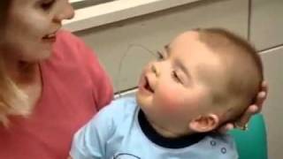 İşitme engelli bebeğin, annesini ilk duyduğu an