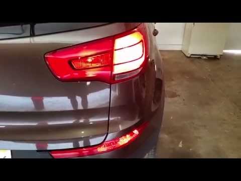 2014 Kia Sportage – Testing Tail Lights After Changing Bulbs – Brake, Turn Signal, Reverse