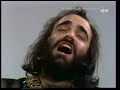 otro vídeo de demis roussos en alemán. otra canción preciosa de este gran griego universal.
he aqu� su letra:
sch�n wie mona lisa

sch�n wie mona lisa, sch�n wie mona lisa, wie ein bild der fantasie,
sch�n wie mona lisa, sch�n wie mona lisa, wer dich sah, vergi�t dich nie.

(refrain:)
wenn ich ein maler w�r', dann malte ich dein bild,
du bist so sch�n, die ganze welt soll dich bewundern.
doch deine liebe will ich ganz f�r mich allein.
das soll heute und immer so sein.

sch�n wie mona lisa, sch�n wie mona lisa, wie ein bild der fantasie,
sch�n wie mona lisa, sch�n wie mona lisa, wer dich sah, vergi�t dich nie.

da� du da bist, fass' ich kaum,
manchmal glaub' ich, es ist nur ein traum.

refrain

ich will niemals von dir gehen,
wie ein engel bist du anzusehen.

refrain

|: sch�n wie mona lisa, sch�n wie mona lisa, wie ein bild der fantasie,
sch�n wie mona lisa, sch�n wie mona lisa, wer dich sah, vergi�t dich nie :|