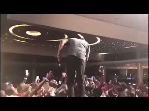 Odunlade Adekola Shows of Dancing Skills (Nigerian Entertainment)