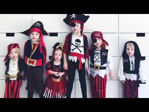 Kids Halloween Pirate Costume Dress Up!