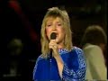 chorist liza �hman performing 