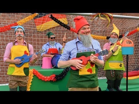 Stefan Raab - Wir kommen, um ihn zu holen (offizielles Video) - WM-Song - TV total