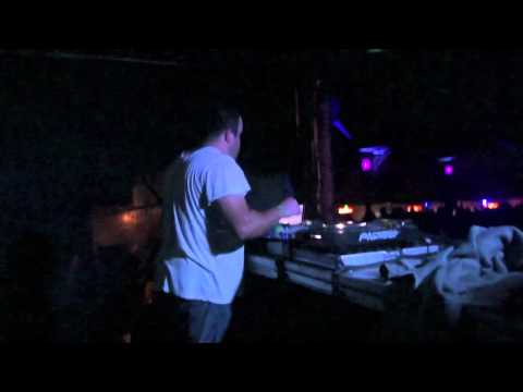 PlanetBENrecords - Mechanix - Planet B.E.N Records @ Spirit Base 10 Years Anniversary in 2012 Rajka, Hungary ♥ Beatport : http://www.beatport.com/artist/mechanix/32137 FB: ht...