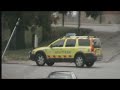 En ambulans och en akutteam.