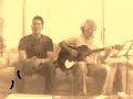 練習中ですので途中までです。 やっぱりコブクロの曲はギター1本の方が雰囲気でますね。
