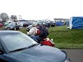 3 Mann auf einer Mofa