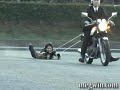 ダメージジーンズを公園で自作したら、すごいところが男らしく仕上がった！http://megwin.com/