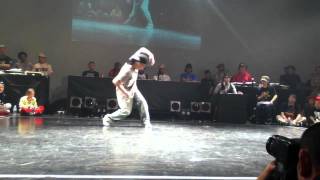 Franqey & Iron Mike vs Gucchon & Kei – WDC 2011 Final