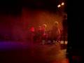 De tralie tango vanuit de vanaf achter gefilmd in 4U