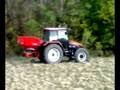 videos de NewHolland L85 con spandiconcime kuhn AXIS 30.1W