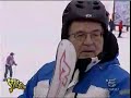 Romano Prodi alle prese con gli scii e caschetto Romano Prodi alle prese con gli scii e caschetto