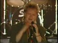 this is bryan duncan perfoming mr bailys daughter from 1990 taking from real videos ccm christian music show from tbn, bryan really had some great late 80's hair here!!! plus a small banter between him and mathew crouch of tbn here. enjoy