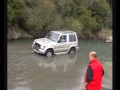 ORRORE NEL FIUME PAJERO 2.8 SI TUFFA NELLA BUCA, Guado moderno