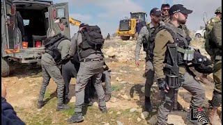 قوات الاحتلال الإسرائيلي تهدم منزلا في مسافر يطا جنوب الخليل قوات الاحتلال الإسرائيلي تهدم منزلا في مسافر يطا جنوب الخليل