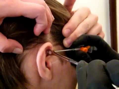 Tragus & Forward Helix piercing Barni