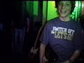 julio heredia tocando la guitarra electrica: por amm 