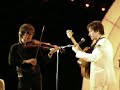quelques minutes avec thomas dutronc au grand rex et derniers instants sur la sc�ne, le 21 f�vrier 2008.
vid�o personnelle de serge bravard