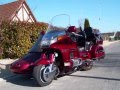 la honda goldwing side car, de wakka et de isa .