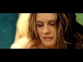 alicia silverstone, 30, aparece nua em campanha de tv para promover o vegetarianismo.