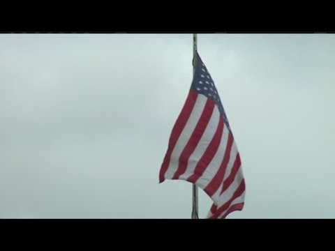how to display us flag on vehicle
