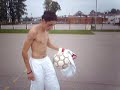 ballon-derriere-la-tete.html