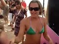 1000 peoples on annecy beach