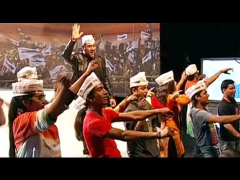 Paanch saal Kejriwal: AAP flash mob rocks NDTV studio