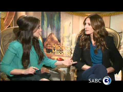 Julia Roberts & Lily Collins on Top Billing 