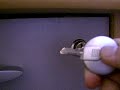 (uploaded by cURLybOi)&nbsp;Unlocking table lock with DX lockpick set