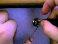 (uploaded by cURLybOi)&nbsp;Unlocking table lock with DX lockpick set