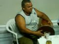 vovo tocando sanona