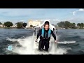 jetlev flyer - propulseur d'eau - balade a 10 mètre de haut et 60km/h