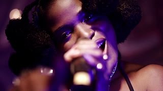 Reniss - La Sauce (Dans La Sauce) (Directed by Ndu