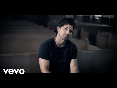 WATCH : Kip Moore's