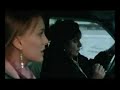 rebecca (natalie portman), una joven estadounidense que lleva unos cuantos meses viviendo en jerusal�n, acaba de romper con su novio. sube al taxi de hanna (hanna laslo), una mujer israel� que debe ir a jordania, a la zona libre a recoger una importante cantidad de dinero. cuando llegan a su destino, leila (hiam abbas), una mujer palestina, les explica que el americano no est� y que el dinero ha desaparecido.  credits: director:amos gitai