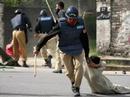 NAWAZ SHARIF MANHANDLED BY MUSHARRAF  -FAROOQ HASNAT -CBC