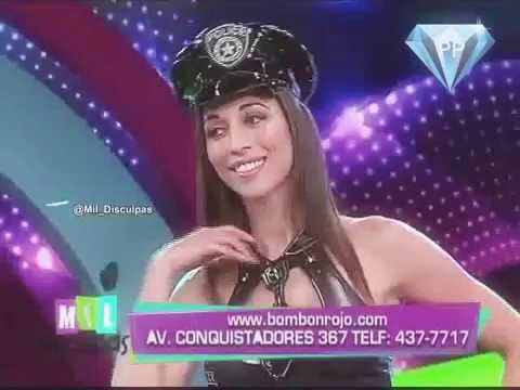 Olinda Castañeda Policia y Colegiala Atrevida