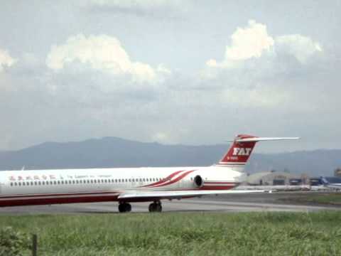 遠東航空MD-83 起飛IN 松山機場, FAT MD-83 TAKE OFF IN RCSS