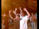F.F. cantant a la festa de Riells