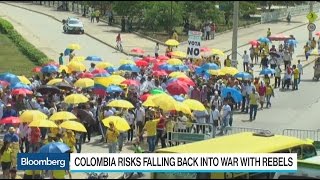 Confusion as Colombians cope with ballot loss for peace deal