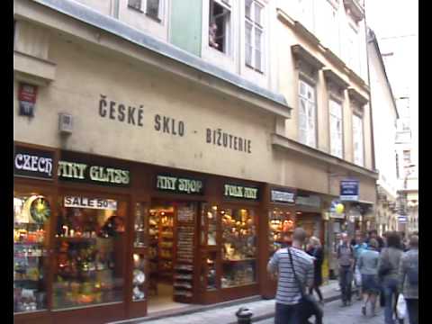 Video Ritchie's Hostel