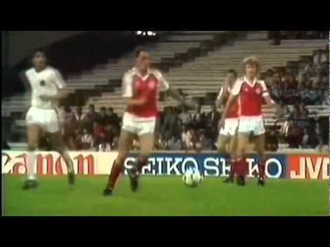 Sebfootball - Visit http://4Dfoot.com for more classic video's Preben Elkjaer proved three things. You don't have to be short to be a sensational dribbler. You don't have ...