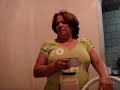 tia edna tomando bancha tia edna tomando bancha