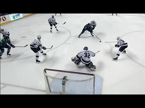 Video: Sorensen weaves his way through Kings defence and beats Quick on the backhand